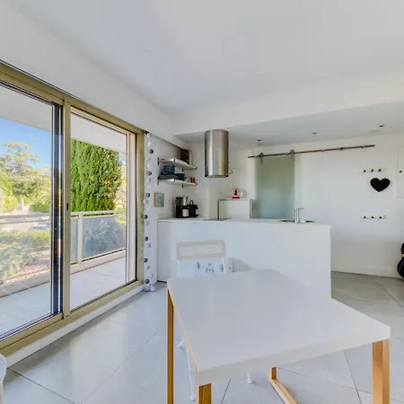 Modern Design Studio - Piscine - Standing - Clim - Wifi - Terrasse